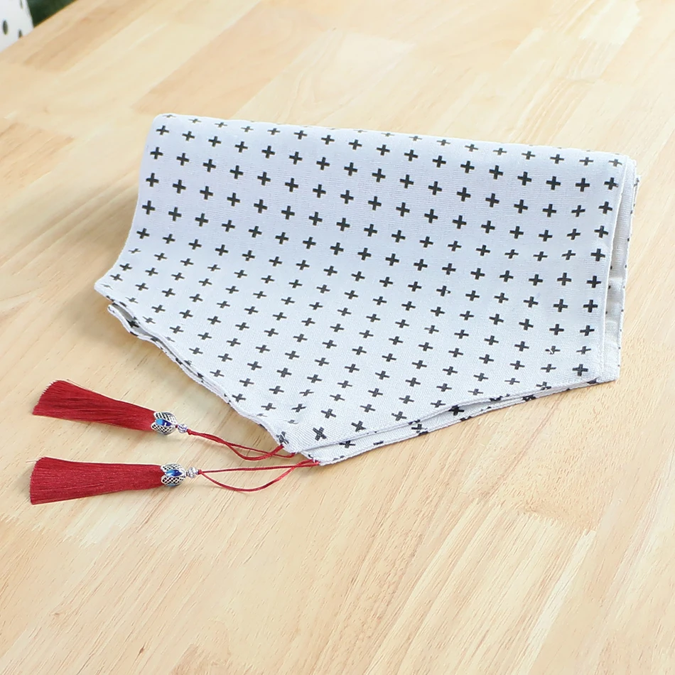 

Polyester Cotton Linen Blend Double Thickening Table Runner Geometric Symbol Decoration Suitable For Family Gathering Parties