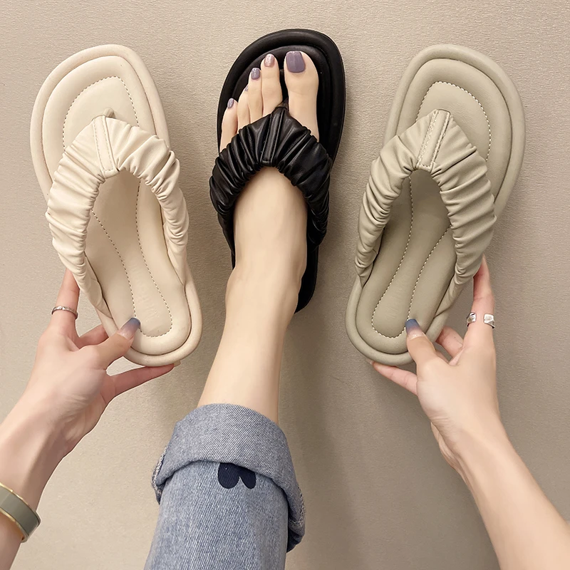 

Rimocy Fashion Pleated Clip Toe Slippers Women 2021 Comfortable Soft Non-slip Beach Flip Flops Woman Summer Flat Home Slides