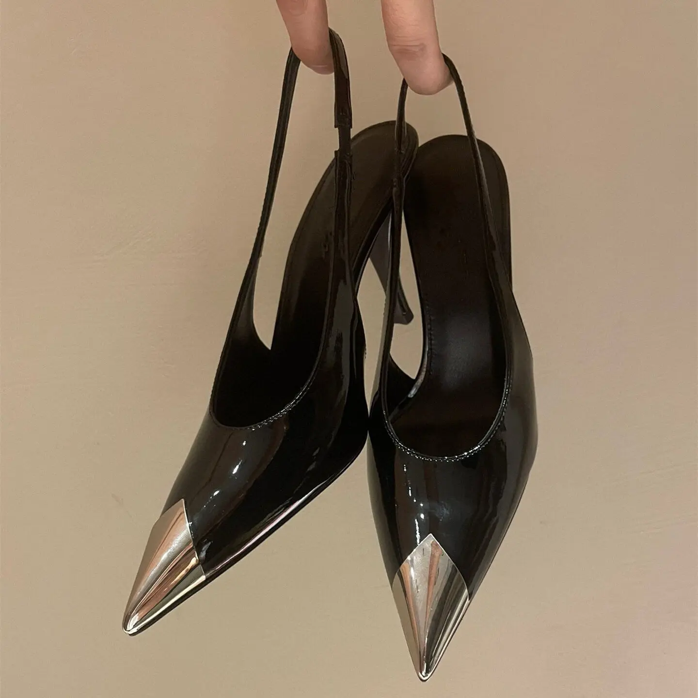 

Женские дизайнерские туфли на высоком каблуке, черные туфли из натуральной кожи с острым носком и ремешками, вечерние туфли для выпускного ...