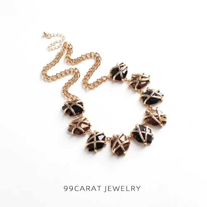 

Ornament Accessories Women's Retro Fashion Elegance Cut Imitating Stone Texture Short Necklace