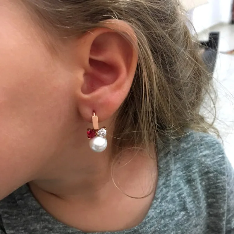 Женские серьги с пресноводным жемчугом в форме сердца кристаллами Золотые