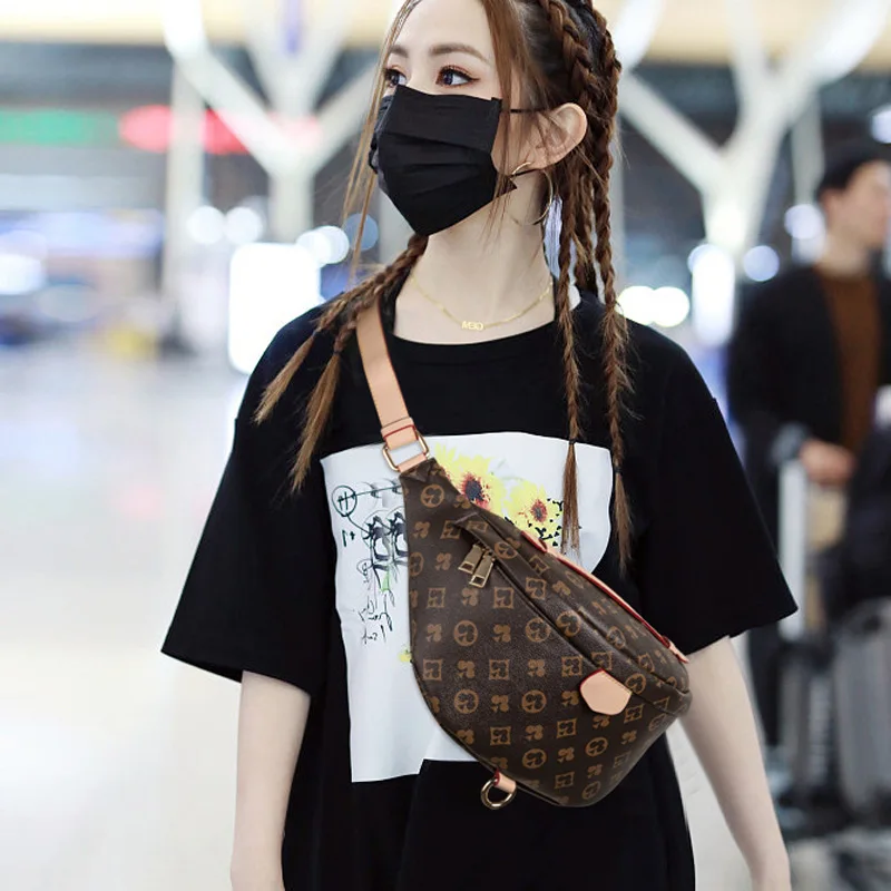 

2020 new fashion anti-theft mobile phone cash bag printing messenger bag Men's bag outdoor waist bag chest bag waist bag