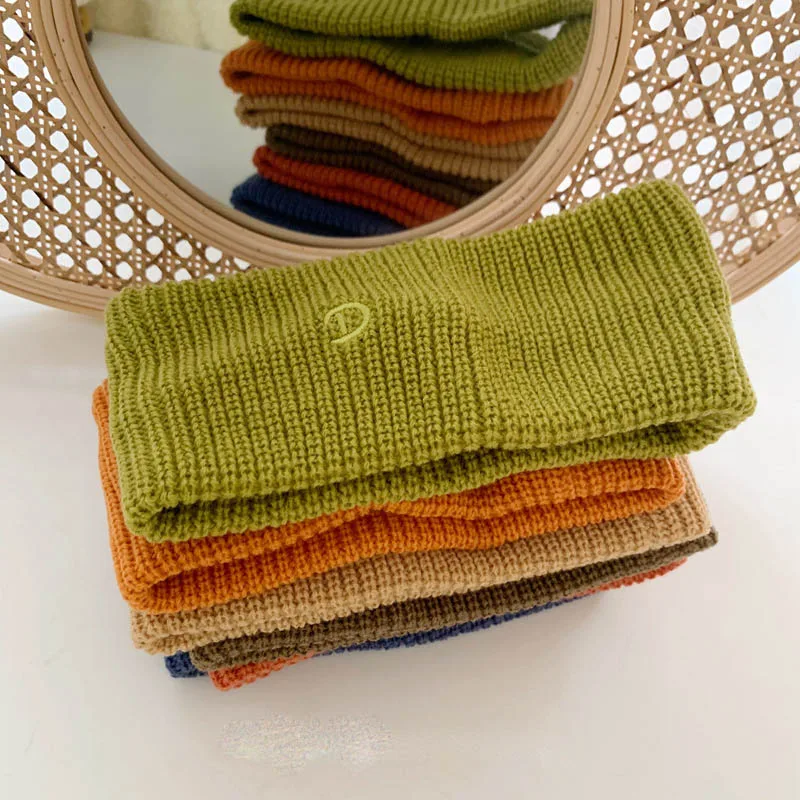 Повязка на голову женская из шерсти модный однотонный мягкий ободок с алфавитом