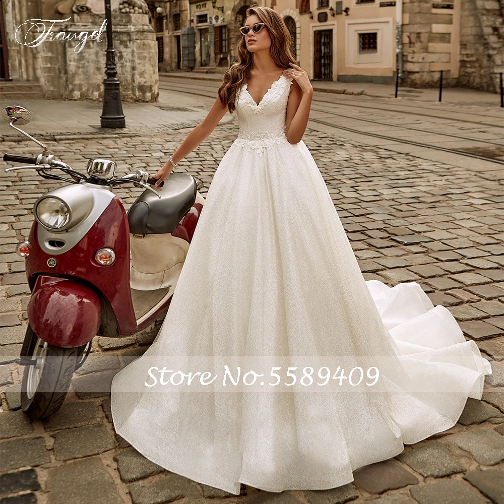 

Traugel Sexy V Neck A Line Lace Vintage Wedding Dresses Elegant Shiny Tank Sleeve Court Train Wedding Gowns for Bride Plus Size
