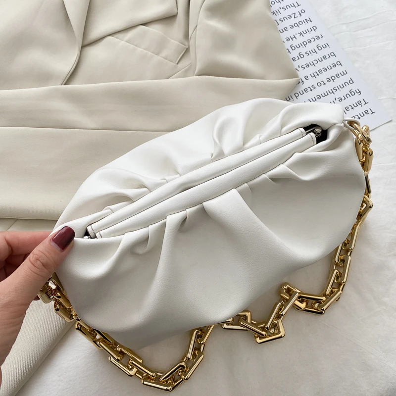

2021 Luxury New Fashion Thick Chain Hobos Shoulder Bag Cloud Clutch Bag Women Handbag