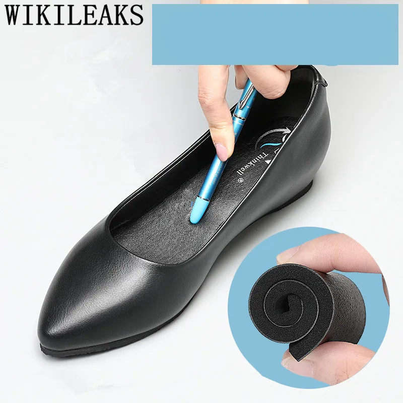 Женские кожаные кроссовки на танкетке черные повседневная обувь роскошный бренд