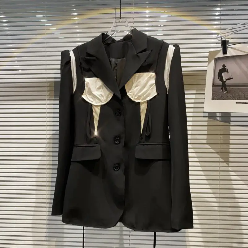 

New Red Women Black Suit 2021 New Fashion Autumn Leaky Chest Stitching Cross Back Single-breasted Lady Straight Blazer Jacket