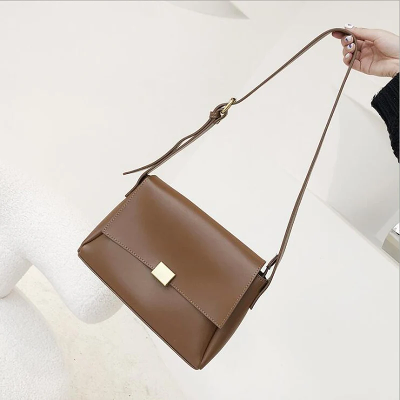 

[GOGD]The new style of Simple leisure day students' art cross-body bag with large capacity Ins shoulder bag in 2020 autumn