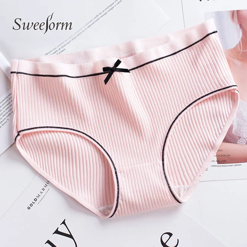 Женские хлопковые трусы со средней посадкой с треугольными чашечками для