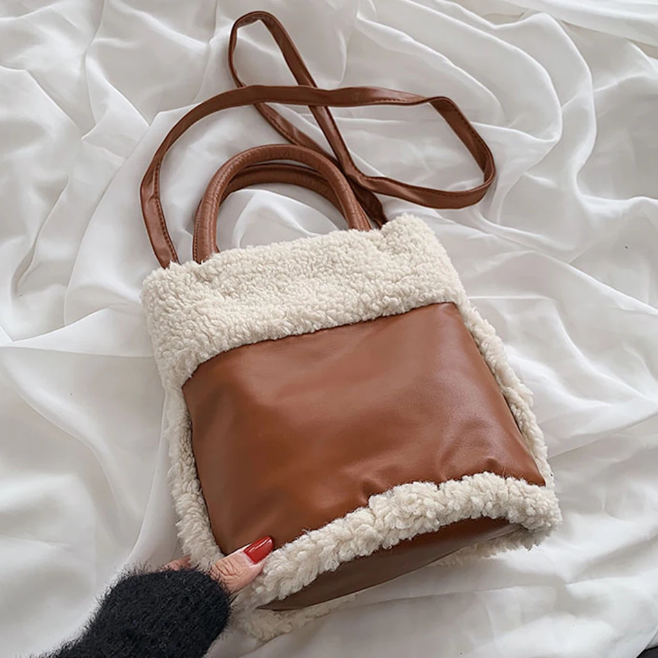 

Маленькая плюшевая женская сумка-мешок через плечо, зимняя новая дизайнерская Роскошная дамская сумка-мессенджер на плечо, модная женская ...