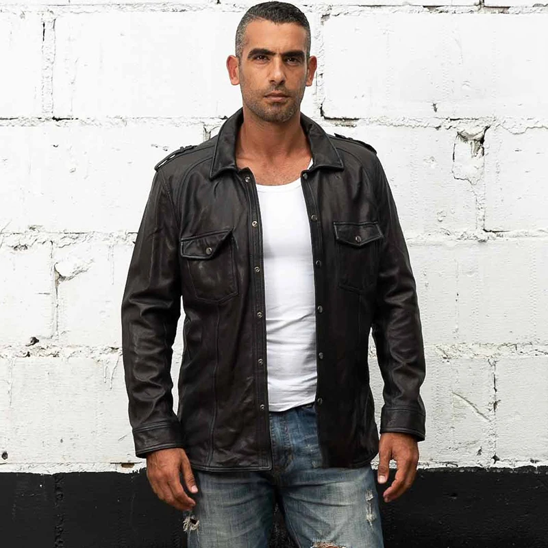 Мужская кожаная мотоциклетная куртка черная тонкая облегающая байкерская из