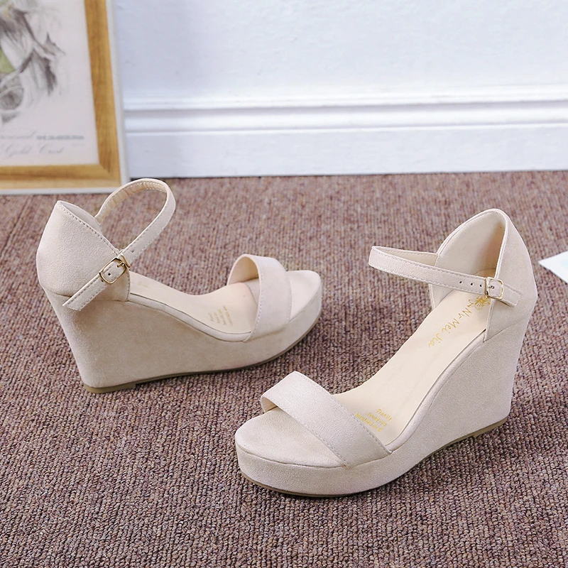 Женские сандалии с пряжкой и острым носком Простые размера плюс 41 42 для лета 2020 |