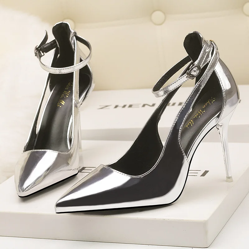 Женские туфли лодочки LTARTA белые простые на высоком каблуке с острым закрытым