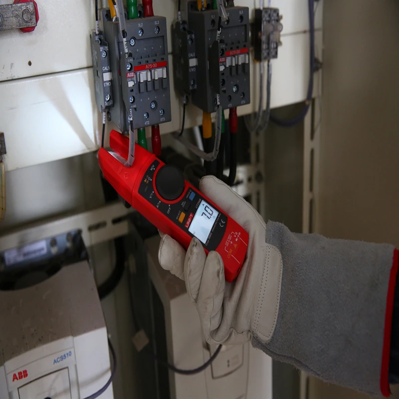 Цифровой мультиметр токоизмеритель истинного среднеквадратичного значения