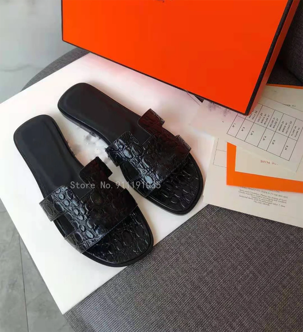 

2021 Spring/Summer New Designer Brand Top Quality Genuine Leather Trend Simple Style Fashion Ladies Sandals and Slippers Size 35