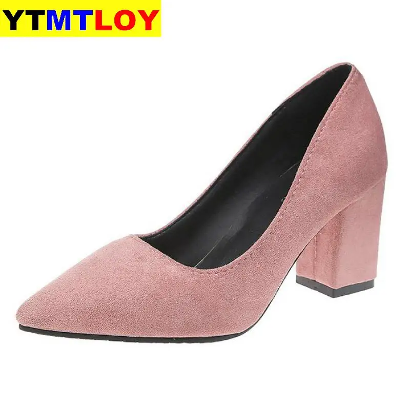 Женские туфли лодочки на очень высоком каблуке с острым носком и квадратным