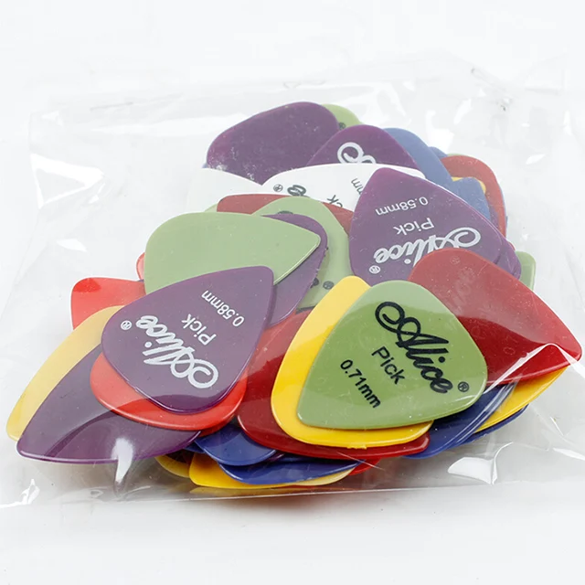 Медиаторы для акустической и электрической гитары несколько цветов толщина 6