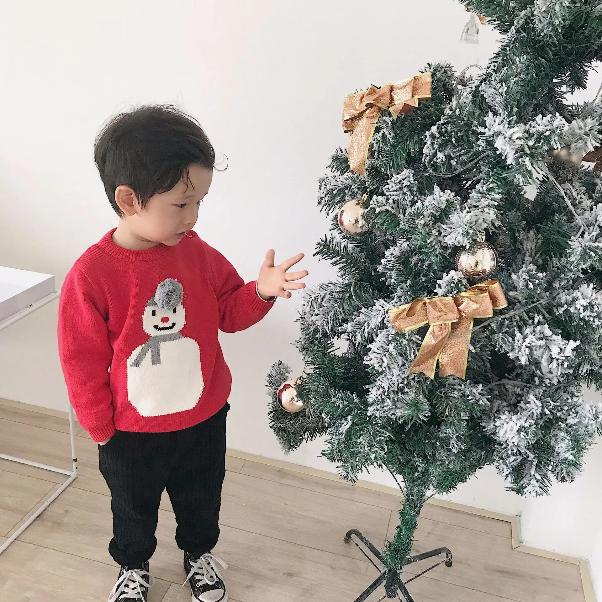 Tonytaobaby Новая коллекция зимней одежды для маленьких мальчиков Одежда для детей, Одежда для девочек красного цвета, Рождественская одежда со снеговиком, детский вязаный свитер для девочки детский свитер, пуловер, свитер