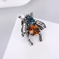 high quality zinc alloy small crystal broochs for women rhinestone fashion jewelry pins accessories beetles brooches wholesale