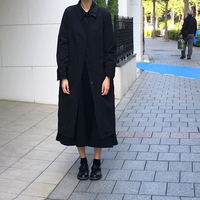 Dark dresses waitmore trench coat 2020 new retro black student loose mid-length coat