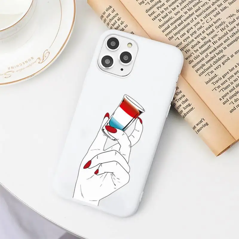 

Hand art daisy Love heart butterfly Phone Case Candy Color for iPhone 6 7 8 11 12 s mini pro X XS XR MAX Plus