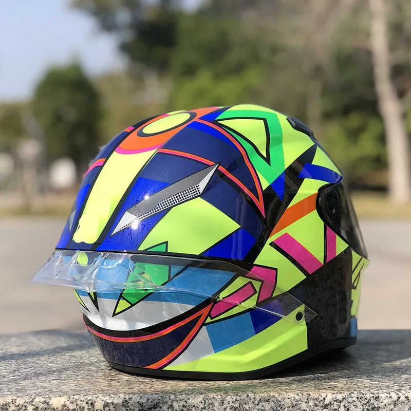 Бесплатная доставка мотоциклетный шлем для мужчин езды на автомобиле четыре