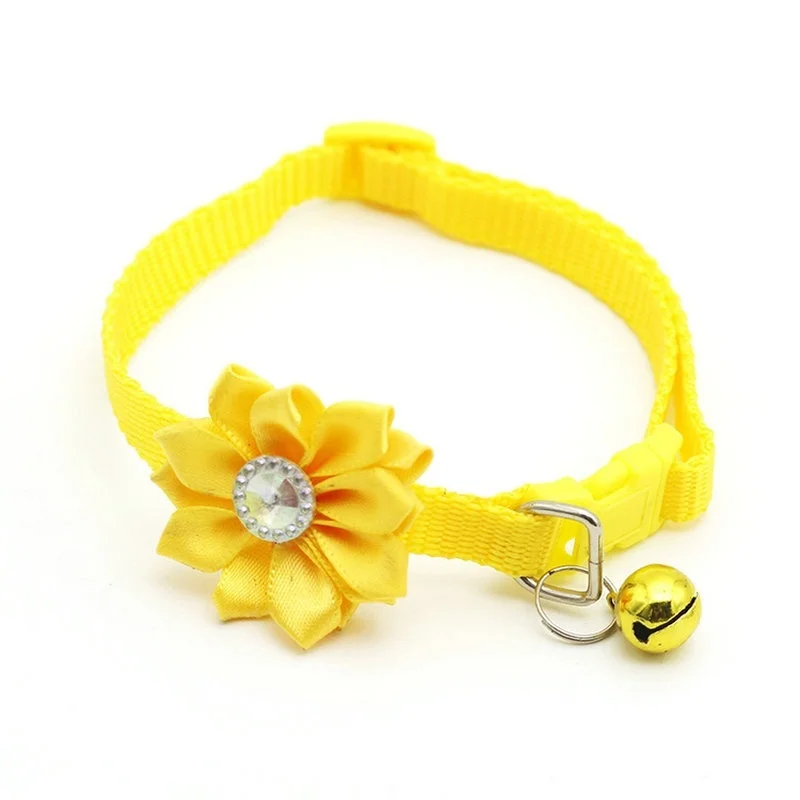 

FLower Bow Cat Collar with Bell Creative Nylon Adjustable Puppy Dog Collar Pet Collar 8 Colors Cat Supplies