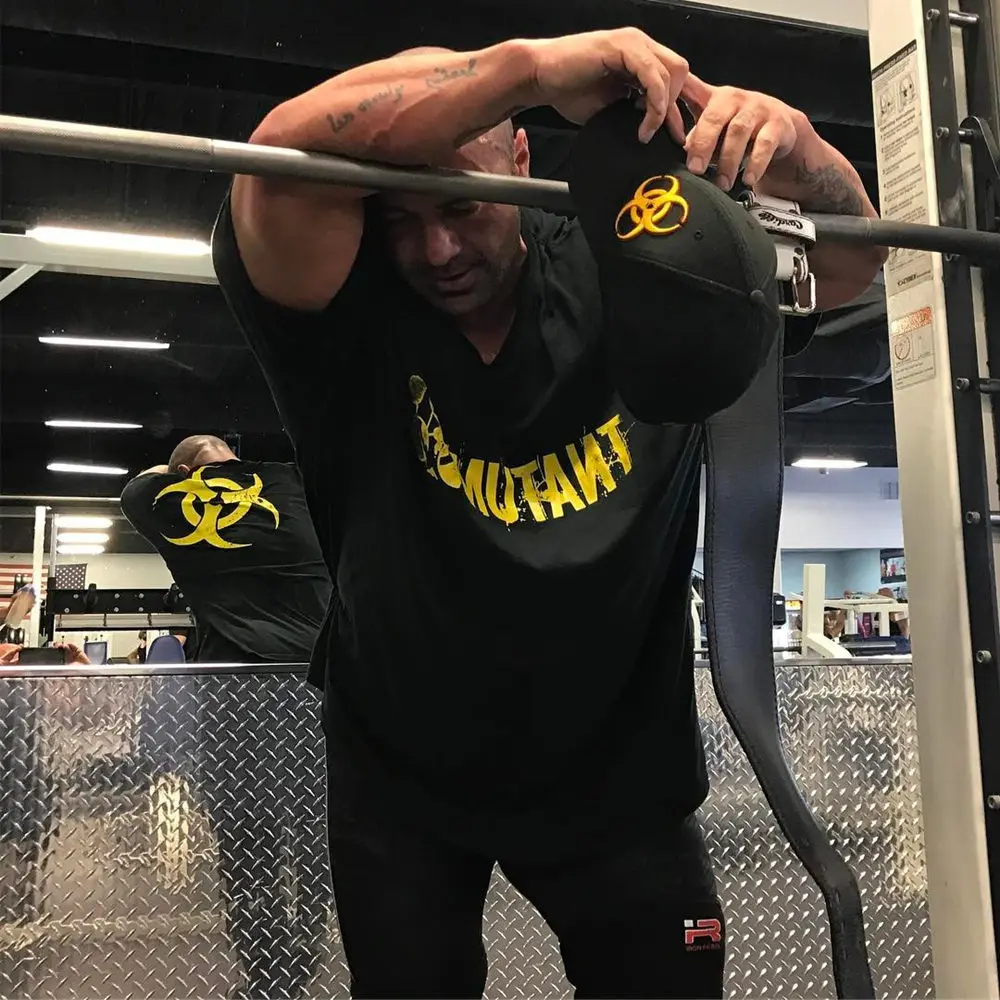 Черная Спортивная Футболка с принтом мужская спортивная футболка для бега