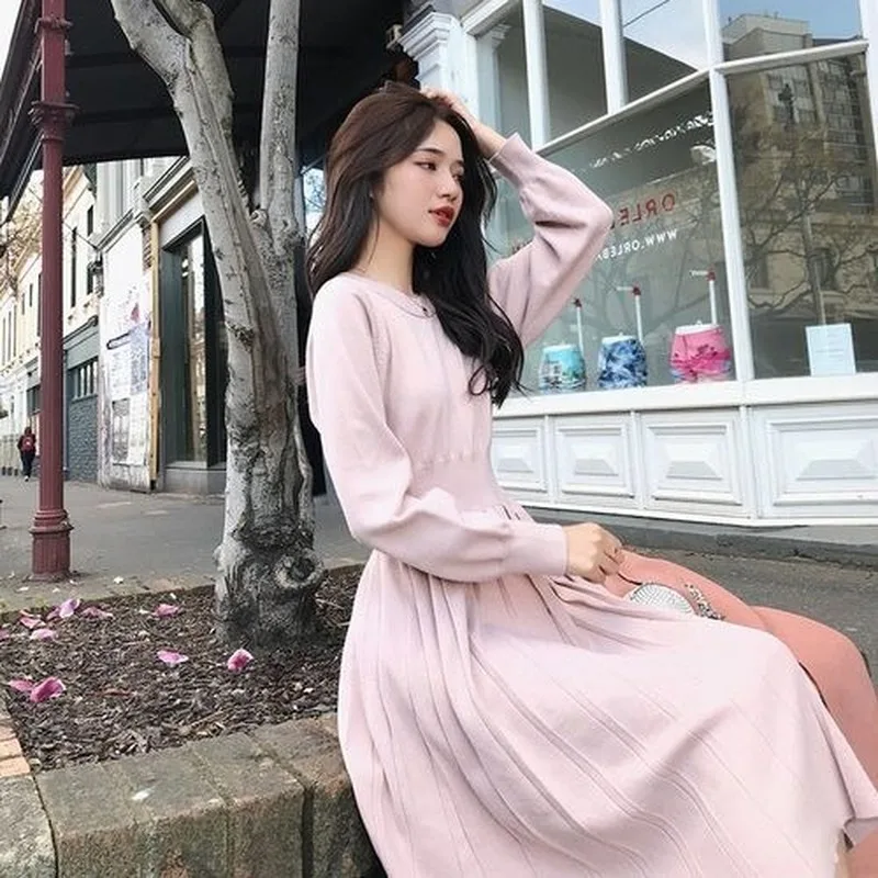 

Vintage French Style Dress Women Elegant Slim Lantern Sleeve Draped Knitted Dress Korean New Autumn 2021 Female One Piece Dress