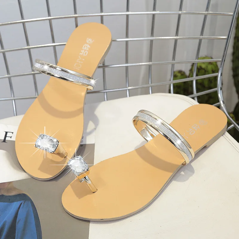 

EFFGT Rhinestone Toe Ring Summer Flat Sandals Women Hot Fashion Open Toe Flip Flops Slides Slip On Beach Shoes C220