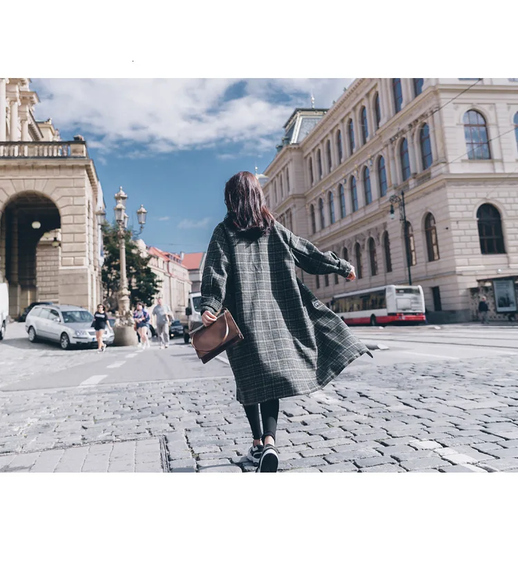 Vintage Plaids Clothes Loose Woollen Coat Women's New Checked Coat Baggy Silhouette Overcoat Tweeds Winter female Outerwear