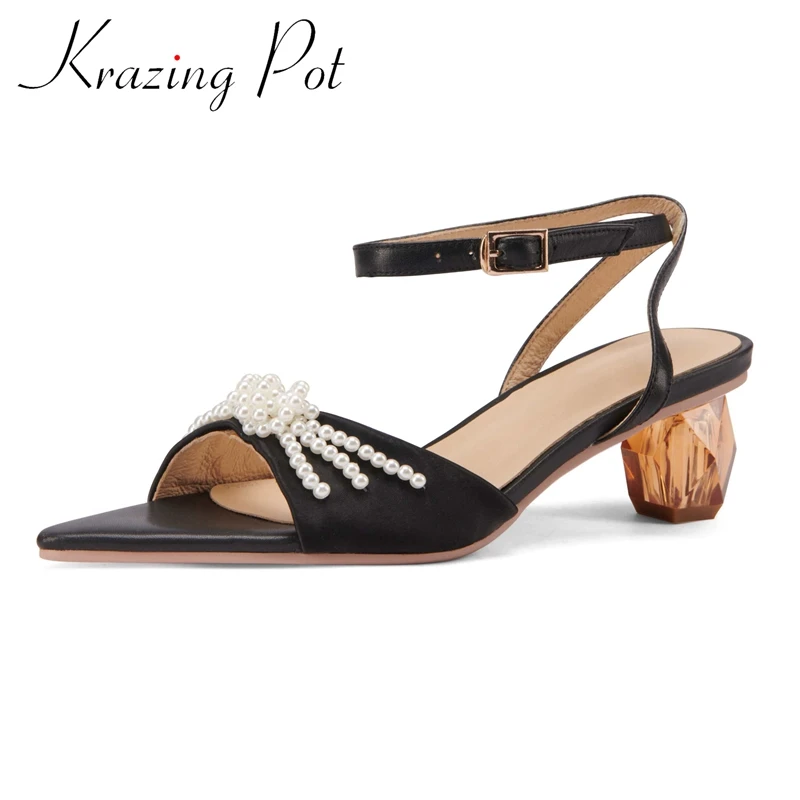 

Krazing pot/большой размер натуральная кожа с острым носком средний каблук; Обувь в необычном стиле с закрытым носком обувь с жемчугом и с пряжко...