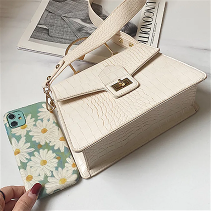 

Women Small Vintage Pu Leather Crossbody Bags Crocodile Pattern Shopper Handbags Female Simple Square Clamshell Shoulder Bags