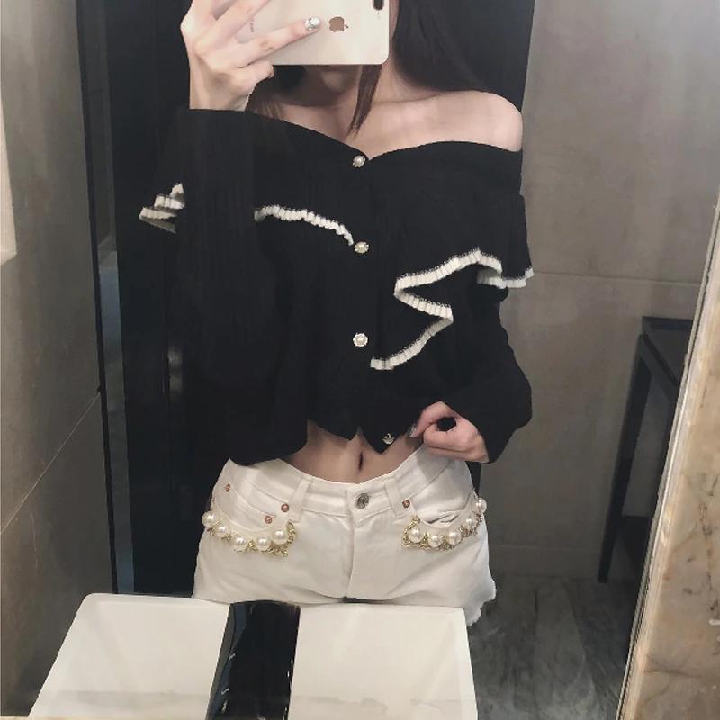 Кардиган женский трикотажный однобортный с V образным вырезом и оборками| |