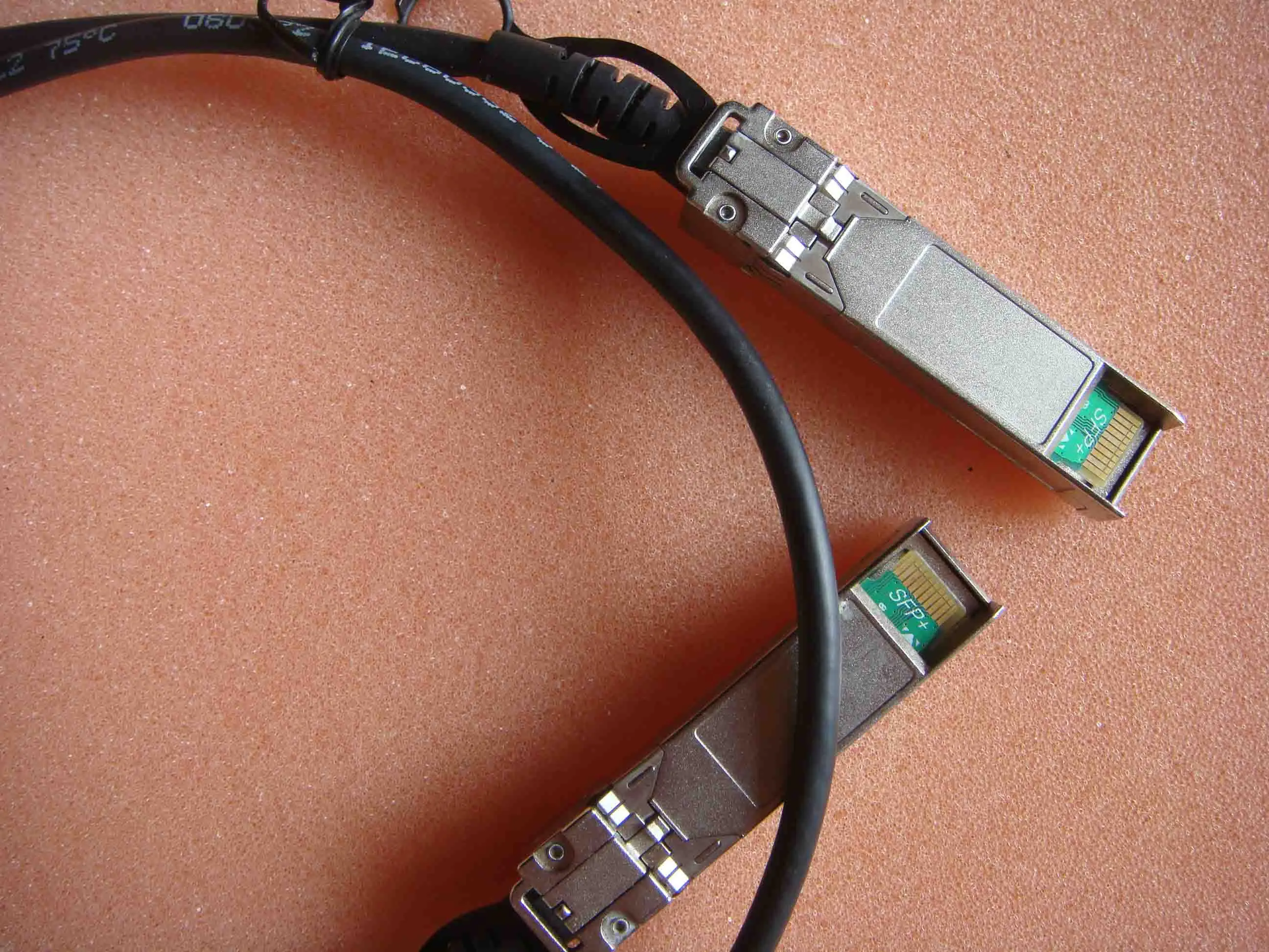 

SFP-H10GB-CU1M оригинальный кабель