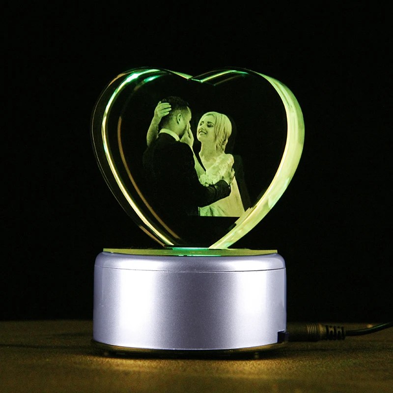 Персонализированная 3D фоторамка с кристаллами и вращающесветодиодный