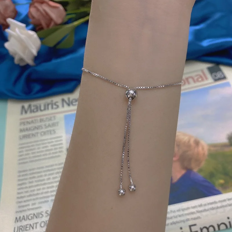 Браслет-цепочка женский из серебра 925 пробы с синим драгоценным камнем |