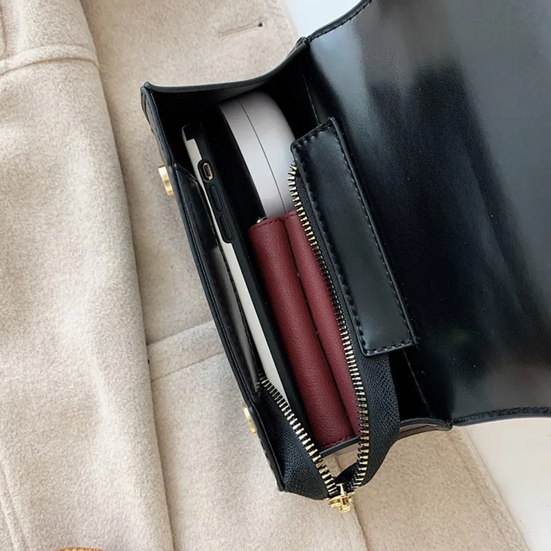 

Unique Shape Black Shoulder Bags for Women 2020 New Arrival Bead Gold Chain Sling Handbag Female Elegant Leather Crossbody Bag