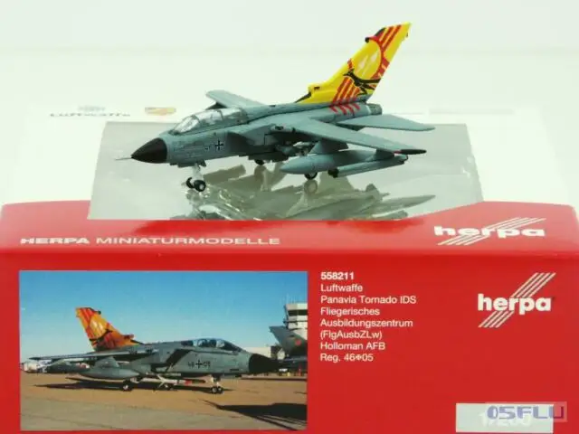 

Herpa 558327 Eurofighter Typhoon Luftwaffe TaktLwG 74 1:200