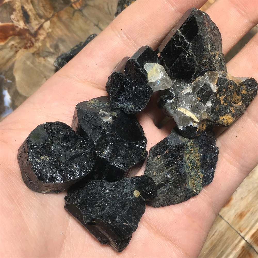 

Natural Stone Black Tourmaline Raw Quartz Crystal Specimen Chakra Energy Healing Gems Mineral Gravel Home Decoration Accessories