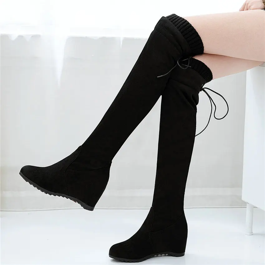 Зимние облегающие высокие сапоги женские ботфорты из искусственной замши на