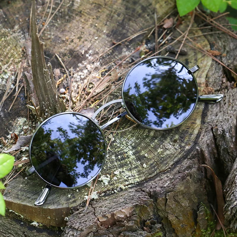 

Новинка 2022, литературные Молодежные солнцезащитные очки RBEWTP в стиле ретро-рок, круглые очки в стиле панк, поляризованные солнцезащитные очк...
