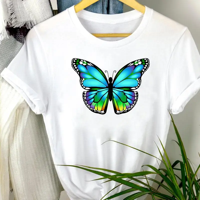 

Футболка женская с цветочным принтом и коротким рукавом