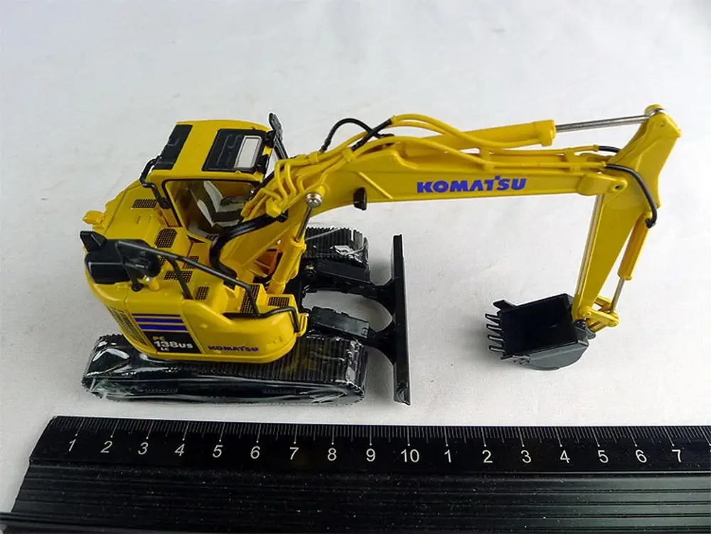 Первая передача 1/50 KOMATSU PC138USLC-11 компактный экскаватор литья под давлением Модель