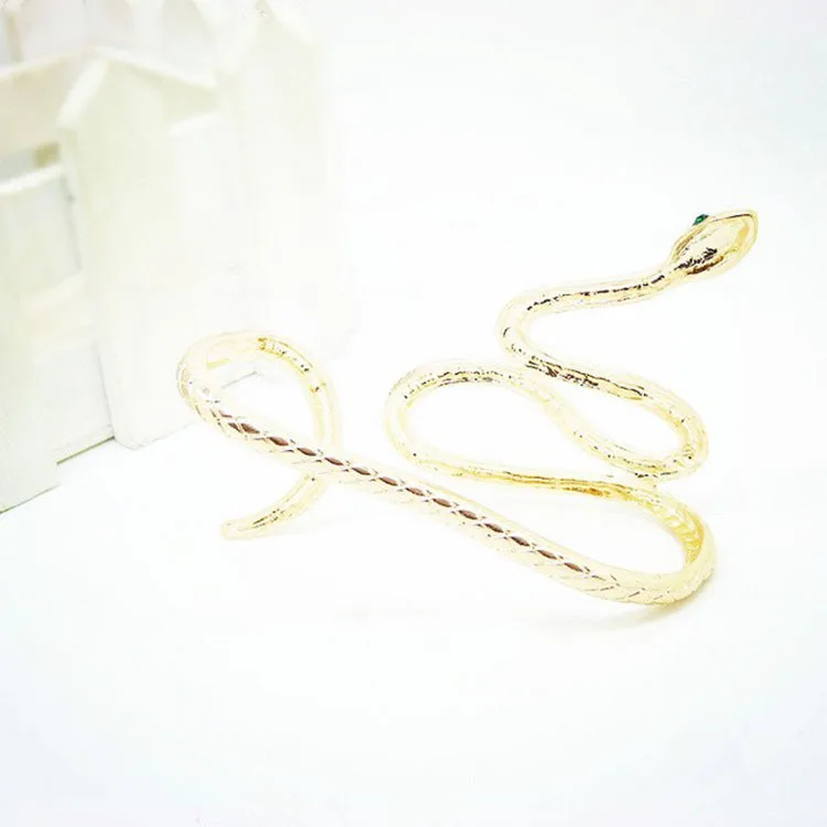 

2021 New Black Mamba Hand Jewelry Exaggerated Retro Distressed Snake Palm Bracelet Cobra Bracelet