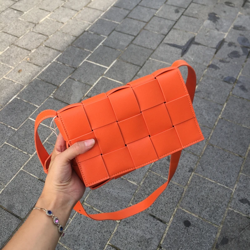 Высококачественная тканая сумка кожаная наплечная маленькая квадратная