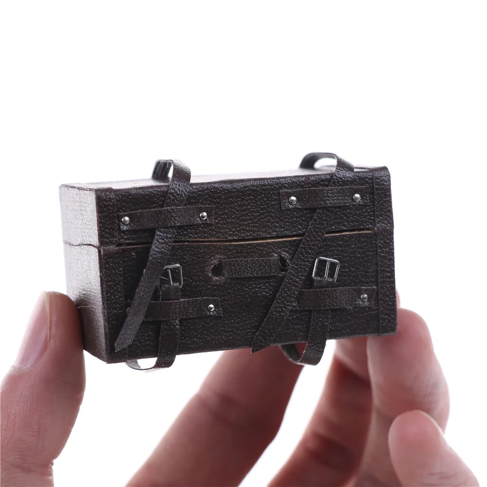 

1PC RC Car Miniature Luggage Case,Brown 57*30*31mm