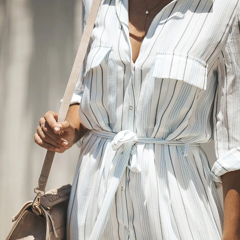 Повседневное женское платье с отворотом и длинным рукавом в Вертикальную