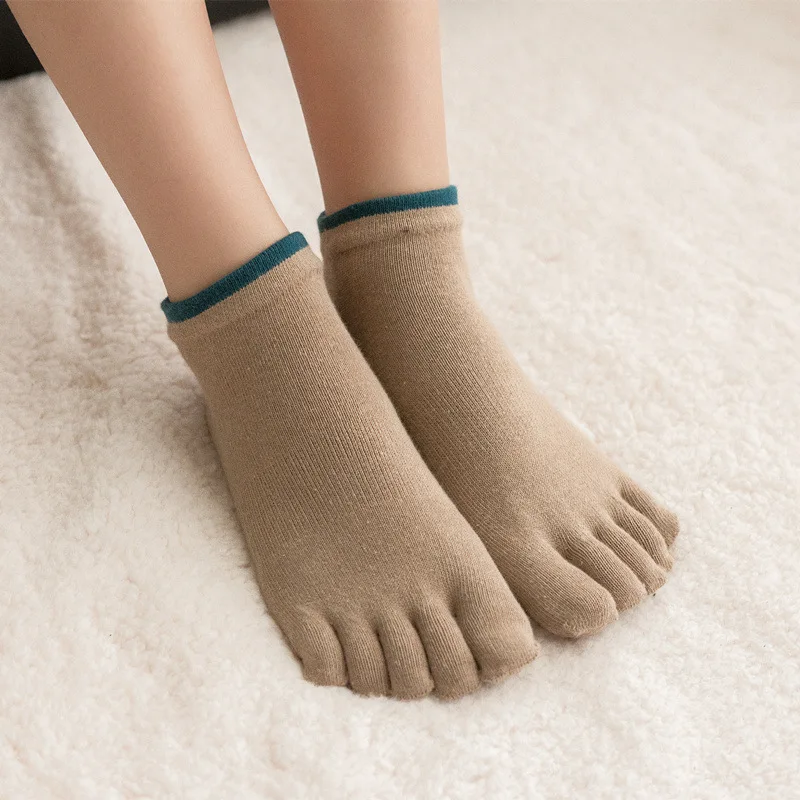 

3Pairs/lot Cotton Toe Socks Short Tube Five Finger Breathable Sweat Absorption PVC Silicone Anti Slip Dots Gym Yoga Socks Women