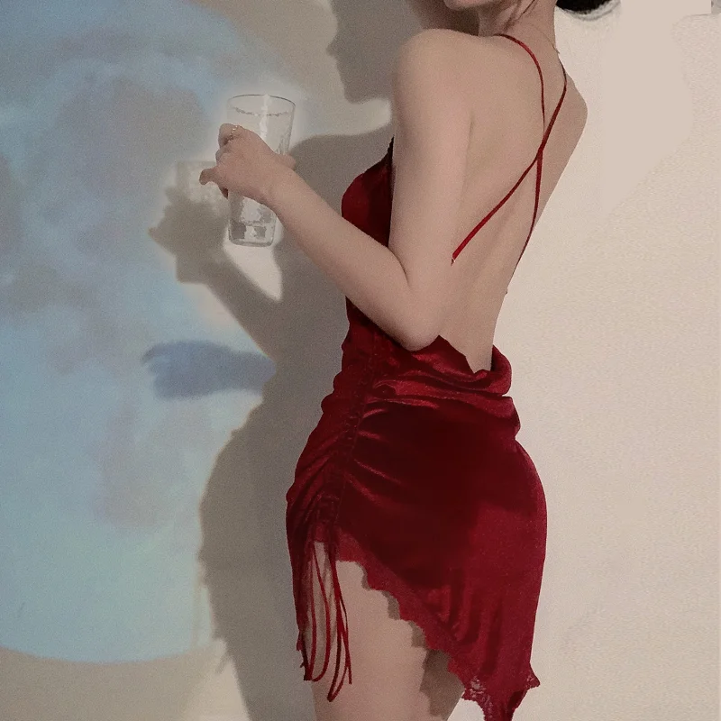 Пикантная Ночная рубашка в дворцовом стиле бархатная на бретельках с открытой